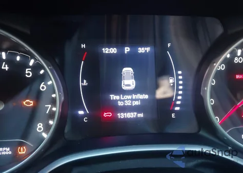 2019 Jeep Compass Latitude 4X4 from USA, damaged, VIN 3C4NJDBB6KT839388